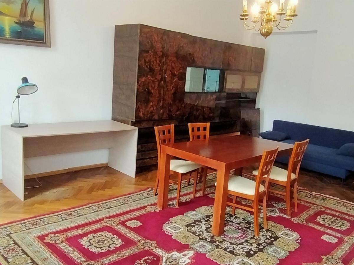 Apartment Wielopole 9